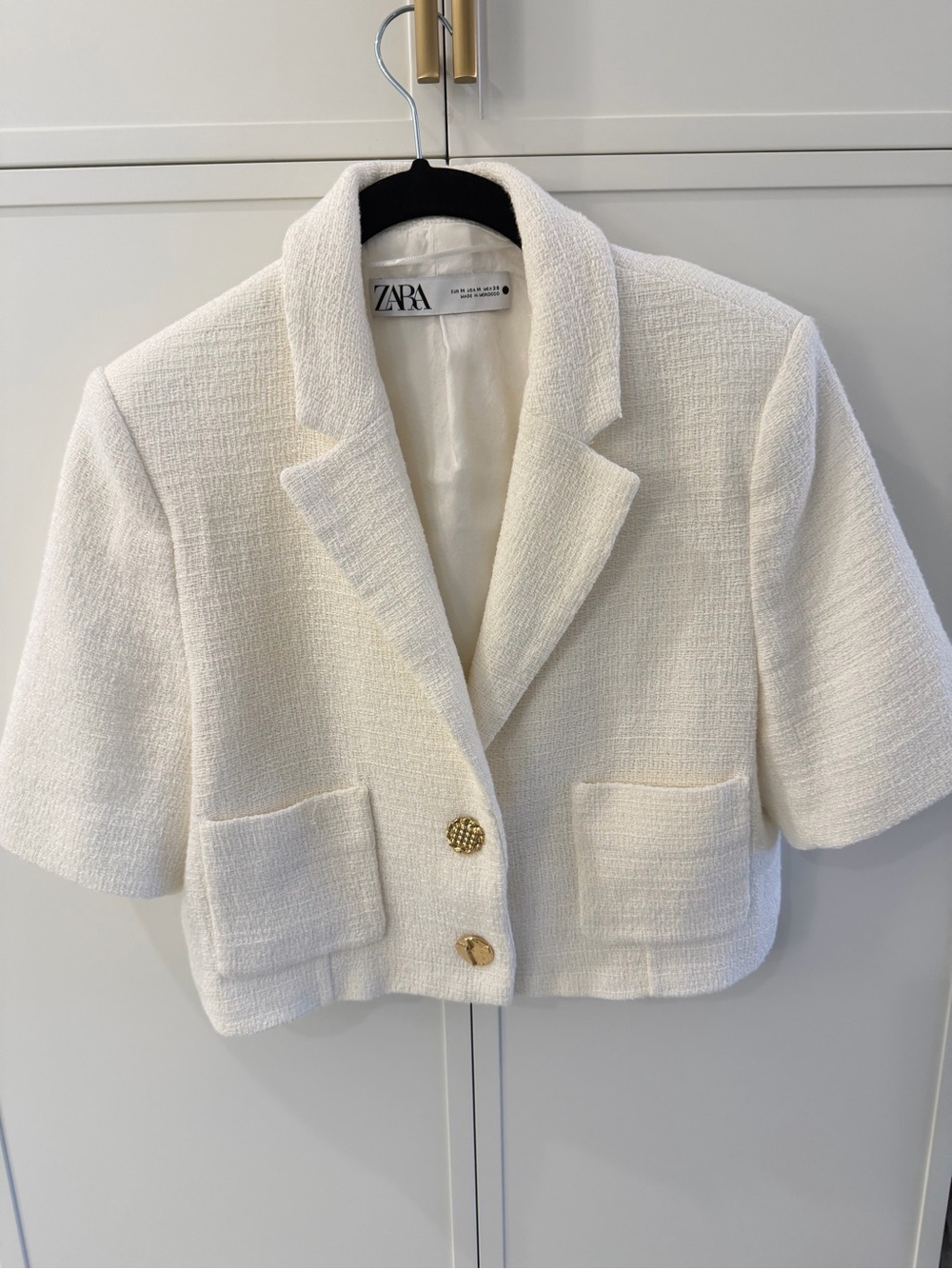 ZARA Cream tweed Cropped Blazer with Gold Buttons